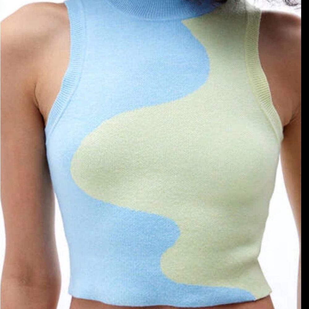 La Hearts 90’s Y2K Wavy Abstract Color Block Crop Top Pastel Festival Club SM